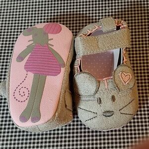 Mouse Gray Shoes Size 11 (28) 4 1/4" x 2 1/4.